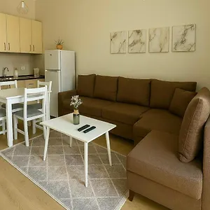 home-apartaments-inn.hotels-in-tirana.com/